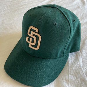 NEW ERA Padres Baseball CAP (7 & 3/8)